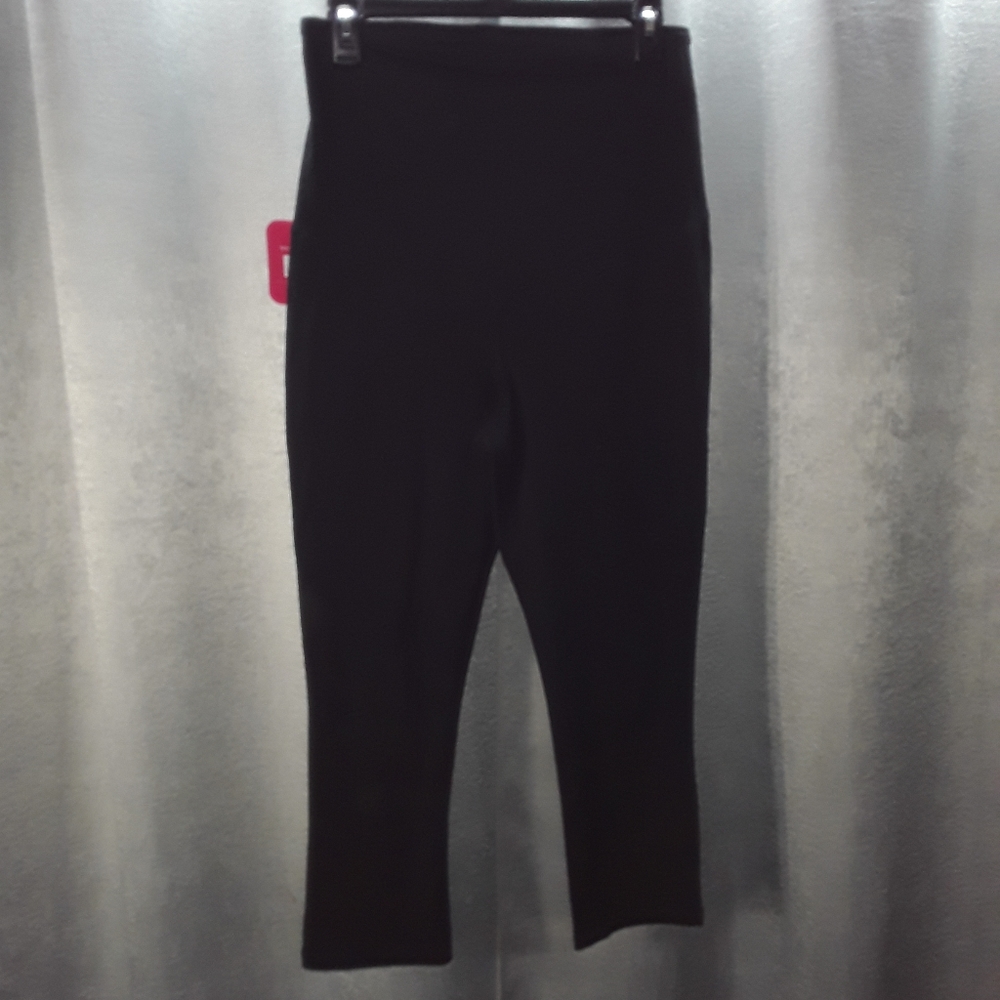 New Black Maternity Capris